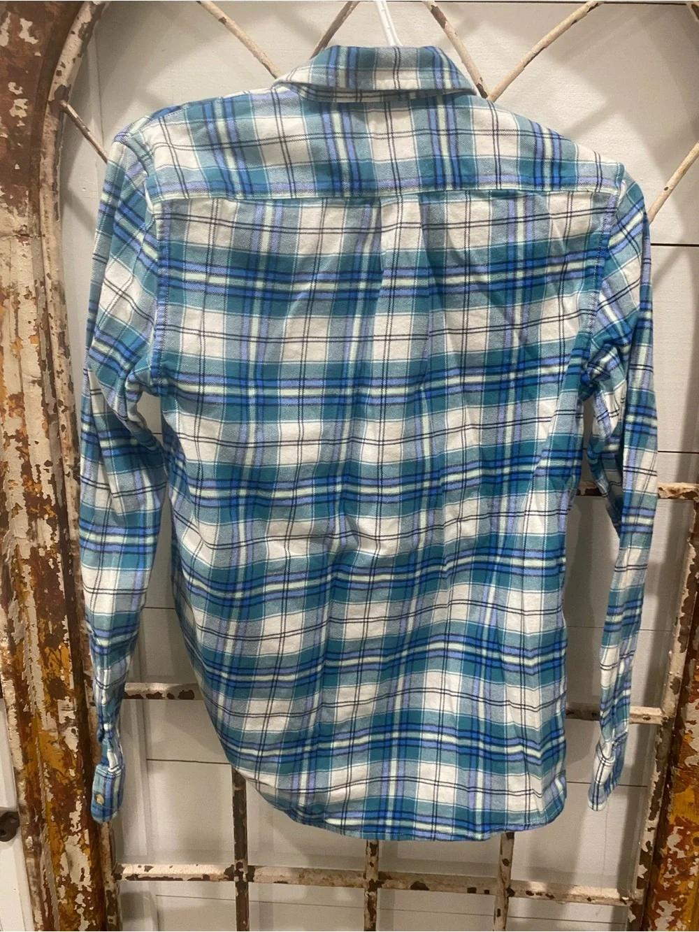 Vineyard Vines Blue & White Plaid Long-Sleeve Button-Down Shirt